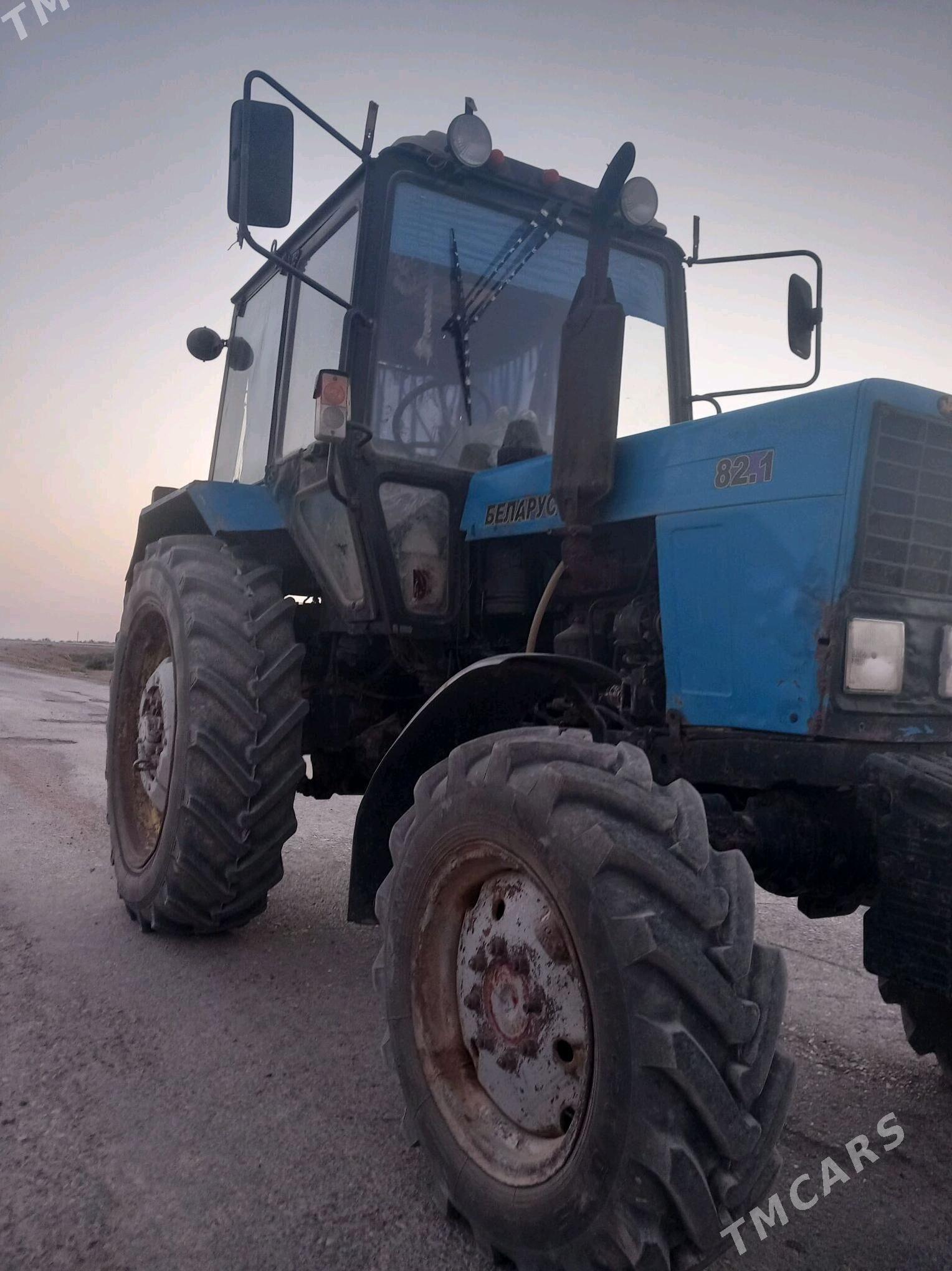 MTZ 82 2009 - 610 000 TMT - Tejen - img 2