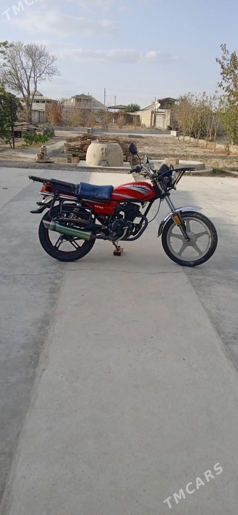 Fekon FK150-8G 2017 - 13 000 TMT - Bäherden - img 2