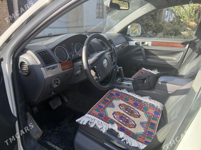 Volkswagen Touareg 2004 - 100 000 TMT - Дянев - img 8