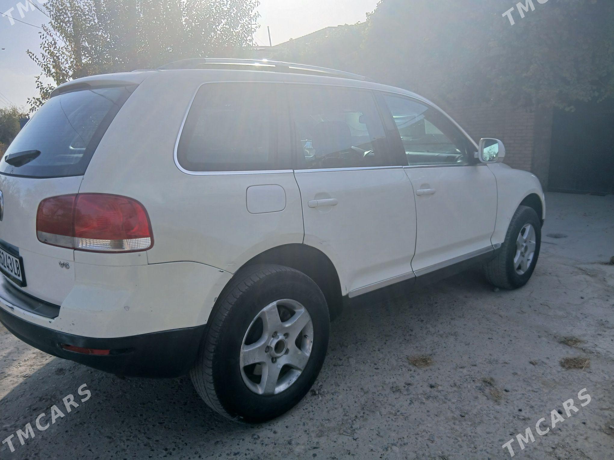 Volkswagen Touareg 2004 - 100 000 TMT - Дянев - img 5