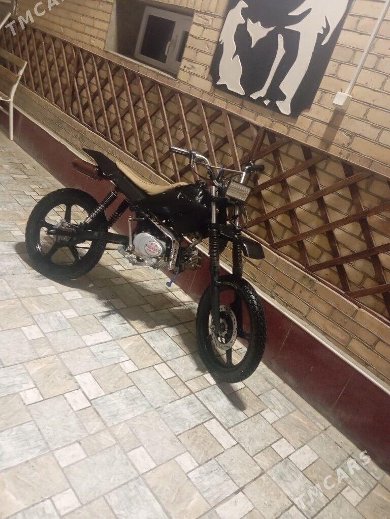 Yamaha Artistic 2010 - 9 000 TMT - Dänew - img 1