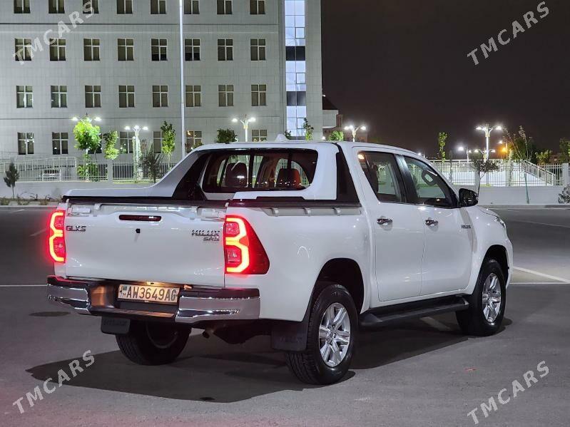 Toyota Hilux 2022 - 550 000 TMT - Aşgabat - img 5