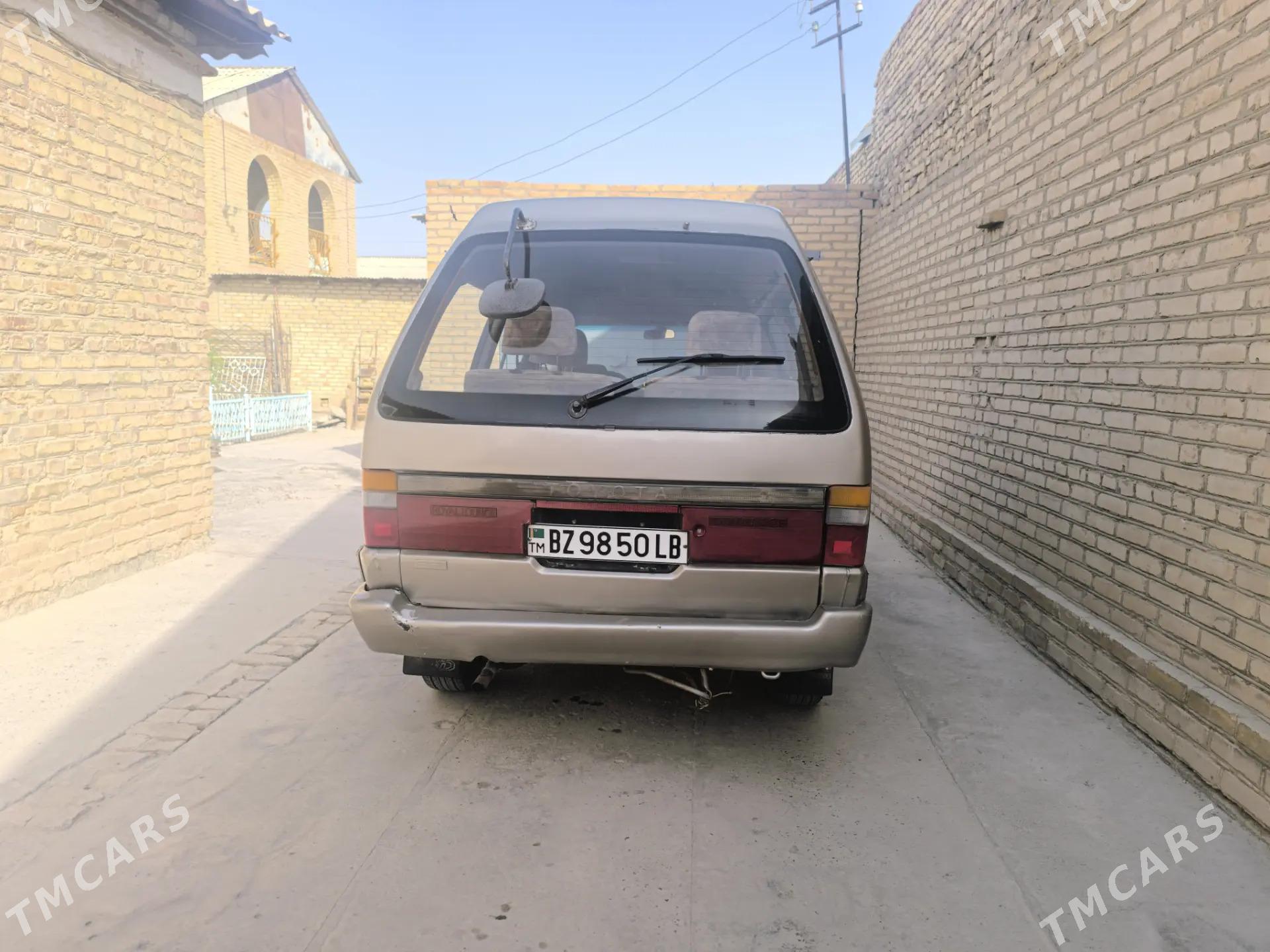 Toyota Town Ace 1992 - 30 000 TMT - Türkmenabat - img 2