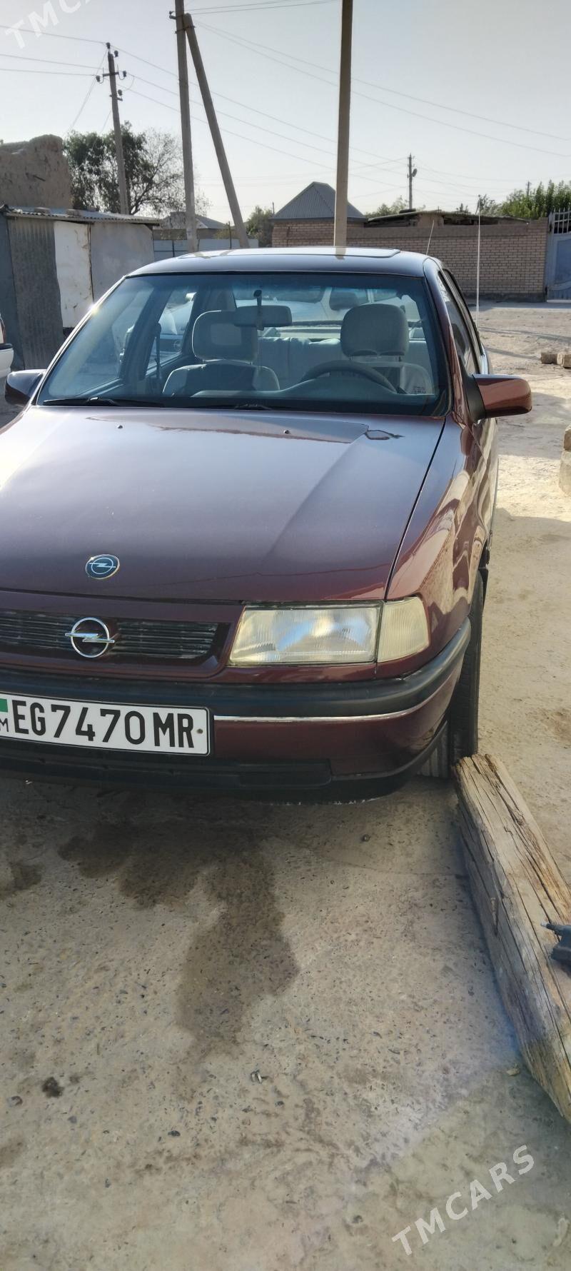 Opel Vectra 1990 - 36 000 TMT - Мары - img 4