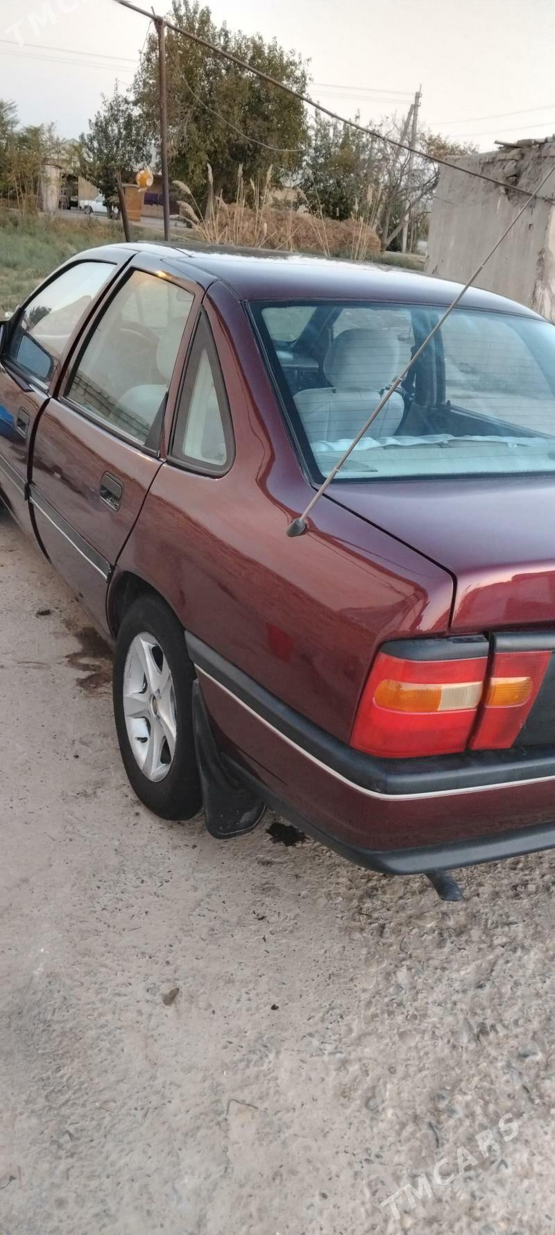 Opel Vectra 1990 - 36 000 TMT - Мары - img 9