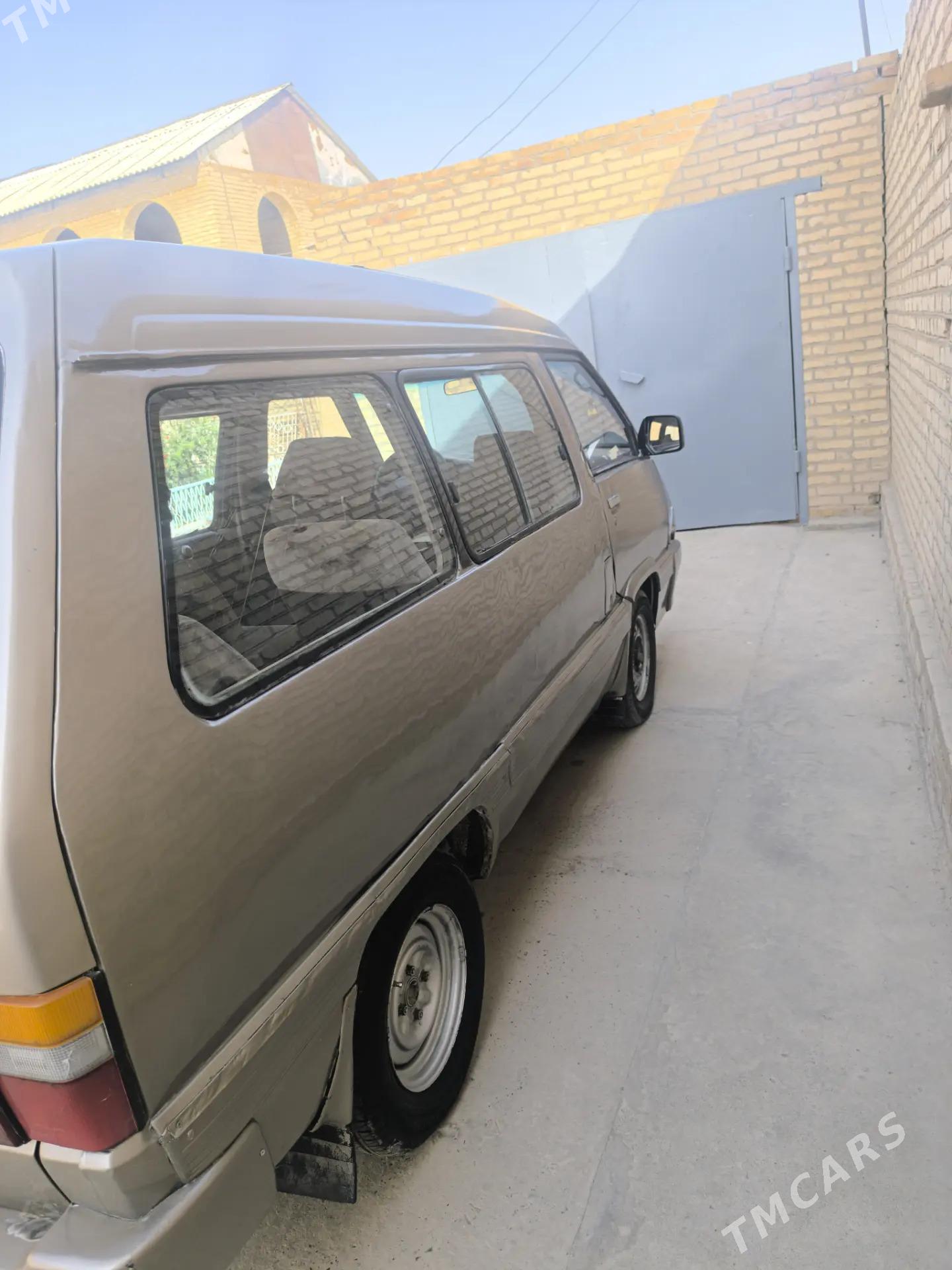 Toyota Town Ace 1992 - 30 000 TMT - Türkmenabat - img 4