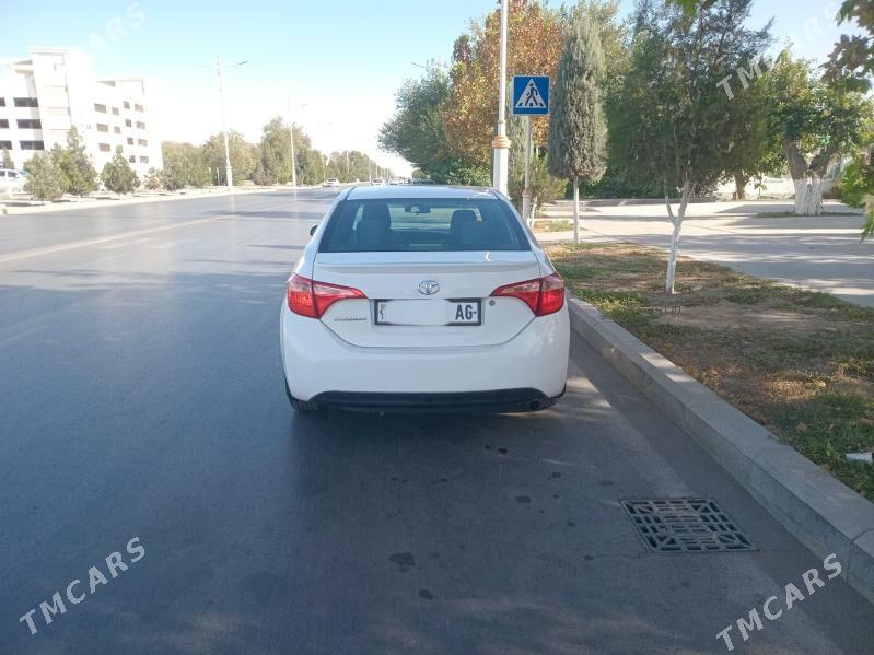 Toyota Corolla 2017 - 210 000 TMT - Ашхабад - img 3