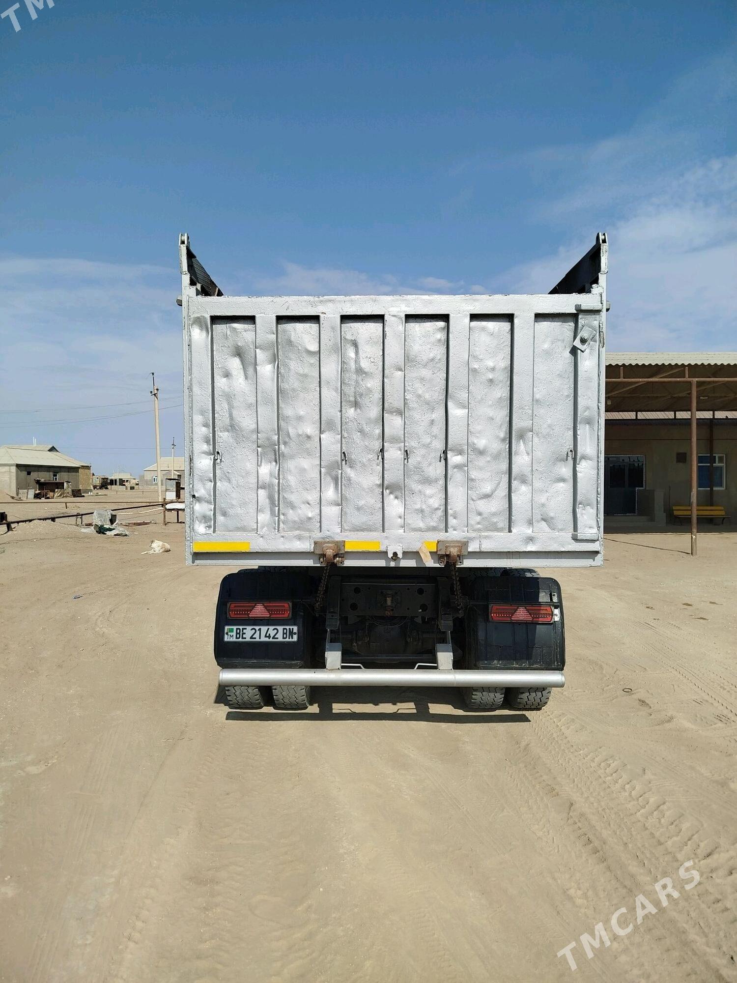 Howo Sinotruk 2010 - 430 000 TMT - Эсенгулы - img 2