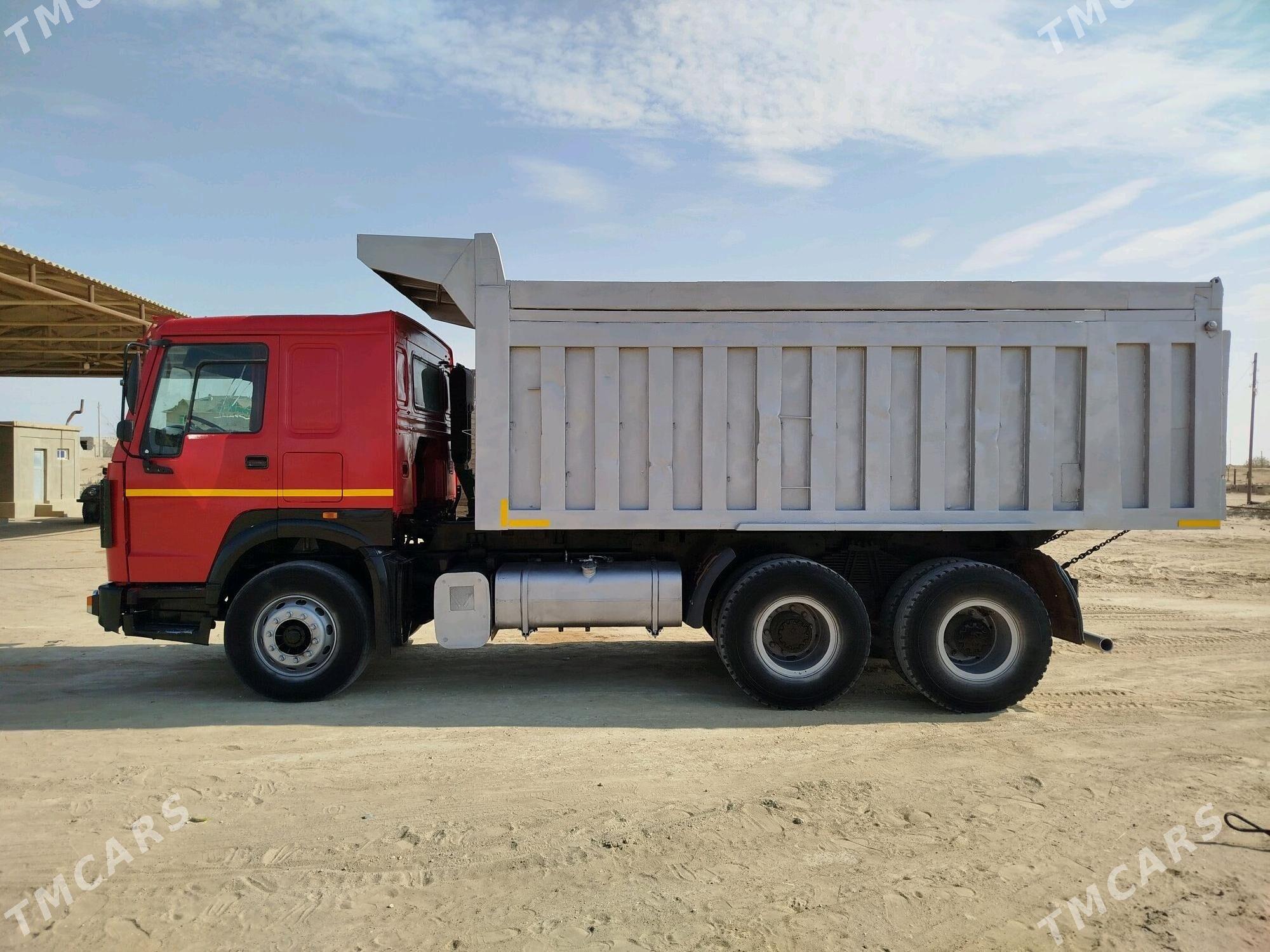 Howo Sinotruk 2010 - 430 000 TMT - Эсенгулы - img 1
