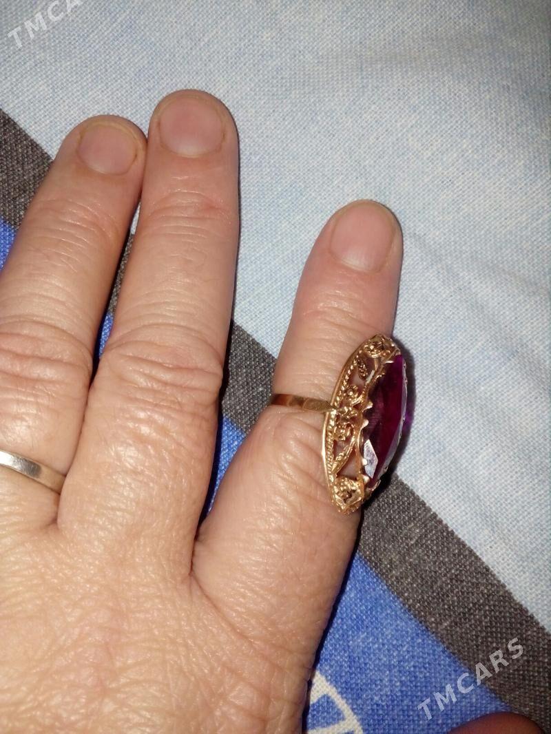 gyzyl yùzik - Мир 7 - img 1