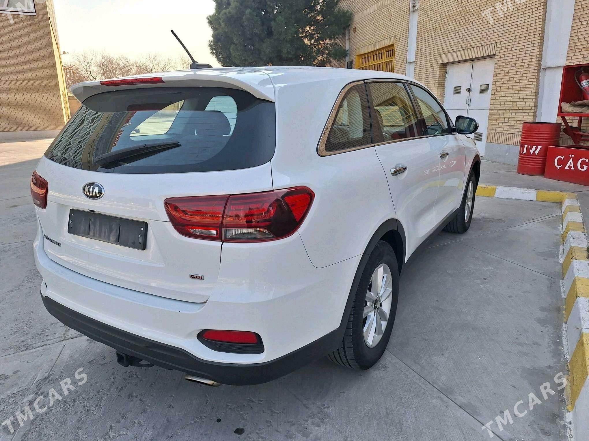 Kia Sorento 2019 - 280 000 TMT - Кёнеургенч - img 3