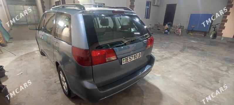 Toyota Sienna 2004 - 220 000 TMT - Türkmenabat - img 4
