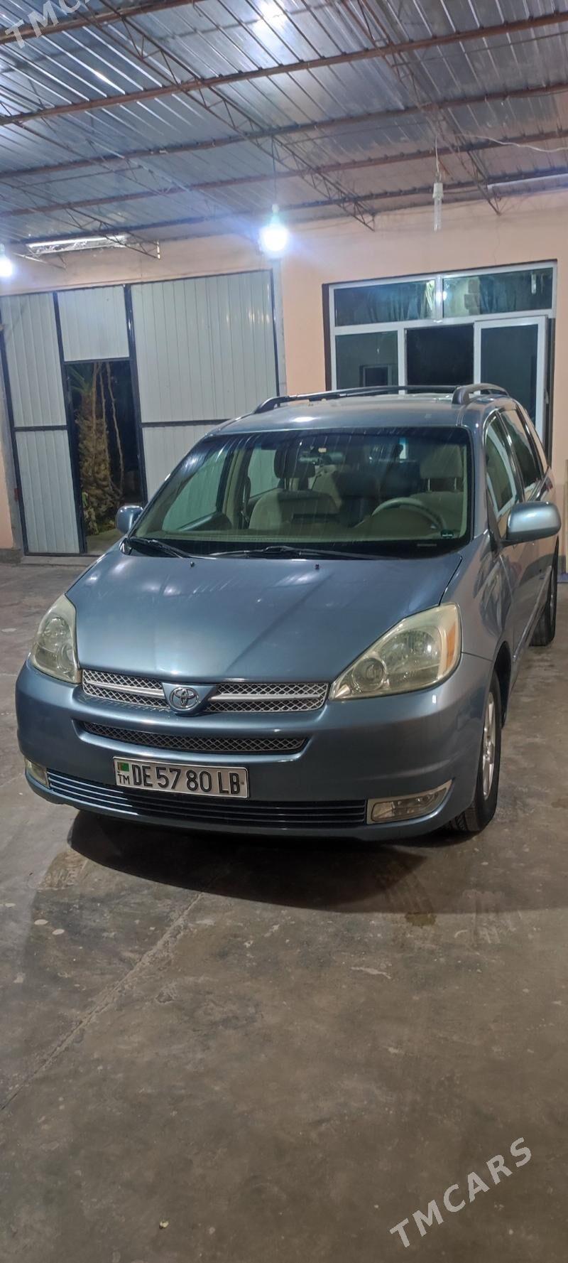 Toyota Sienna 2004 - 220 000 TMT - Türkmenabat - img 2
