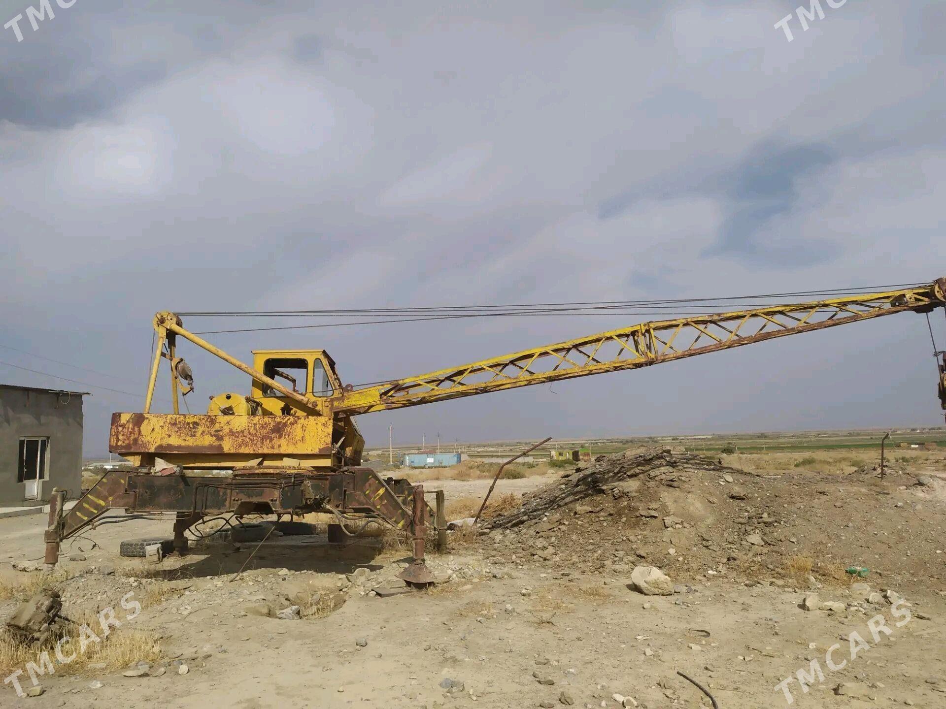 Zil 130 1993 - 75 000 TMT - Бахарден - img 4