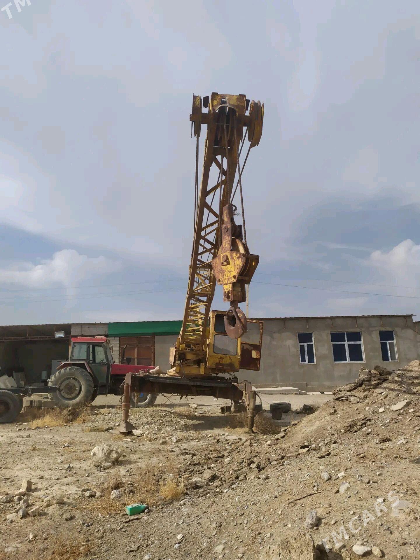 Zil 130 1993 - 75 000 TMT - Бахарден - img 5