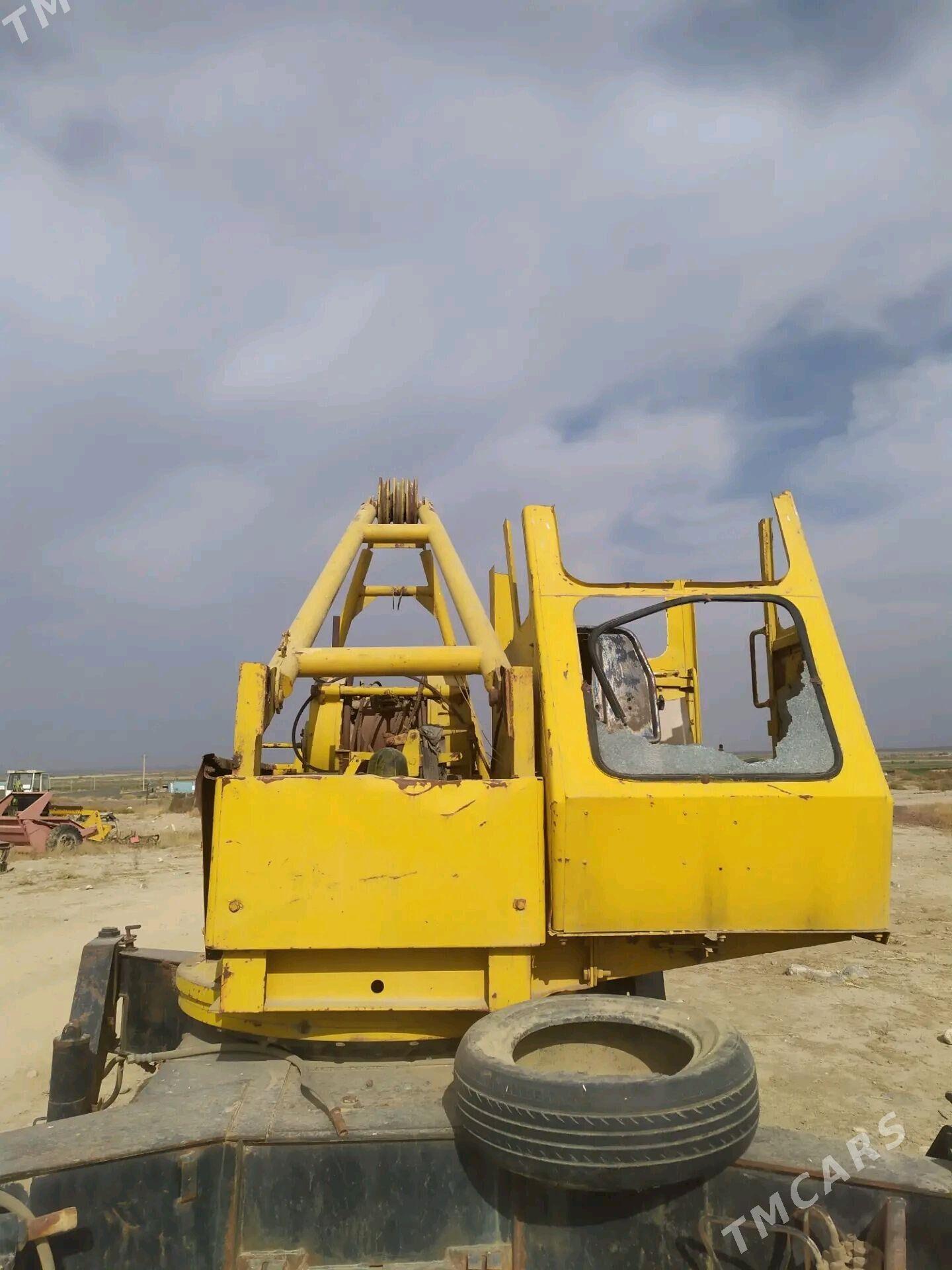 Zil 130 1993 - 75 000 TMT - Бахарден - img 6