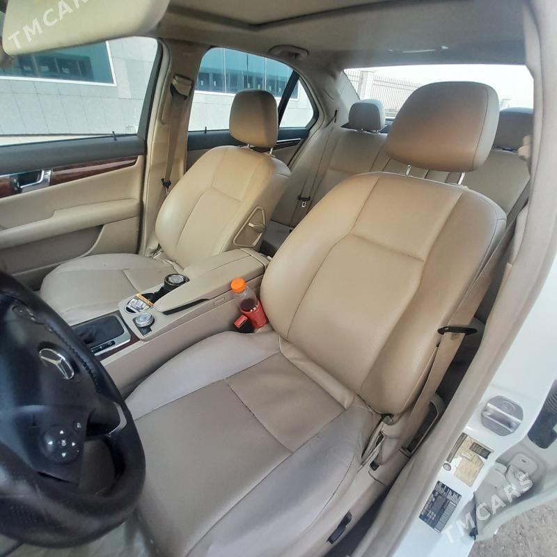 Mercedes-Benz C300 2010 - 200 000 TMT - 11 mkr - img 6