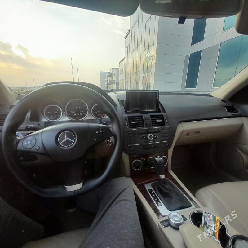Mercedes-Benz C300 2010 - 200 000 TMT - 11 mkr - img 5