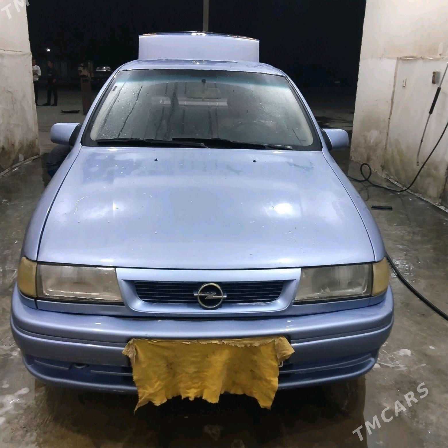 Opel Vectra 1993 - 40 000 TMT - Mary - img 4