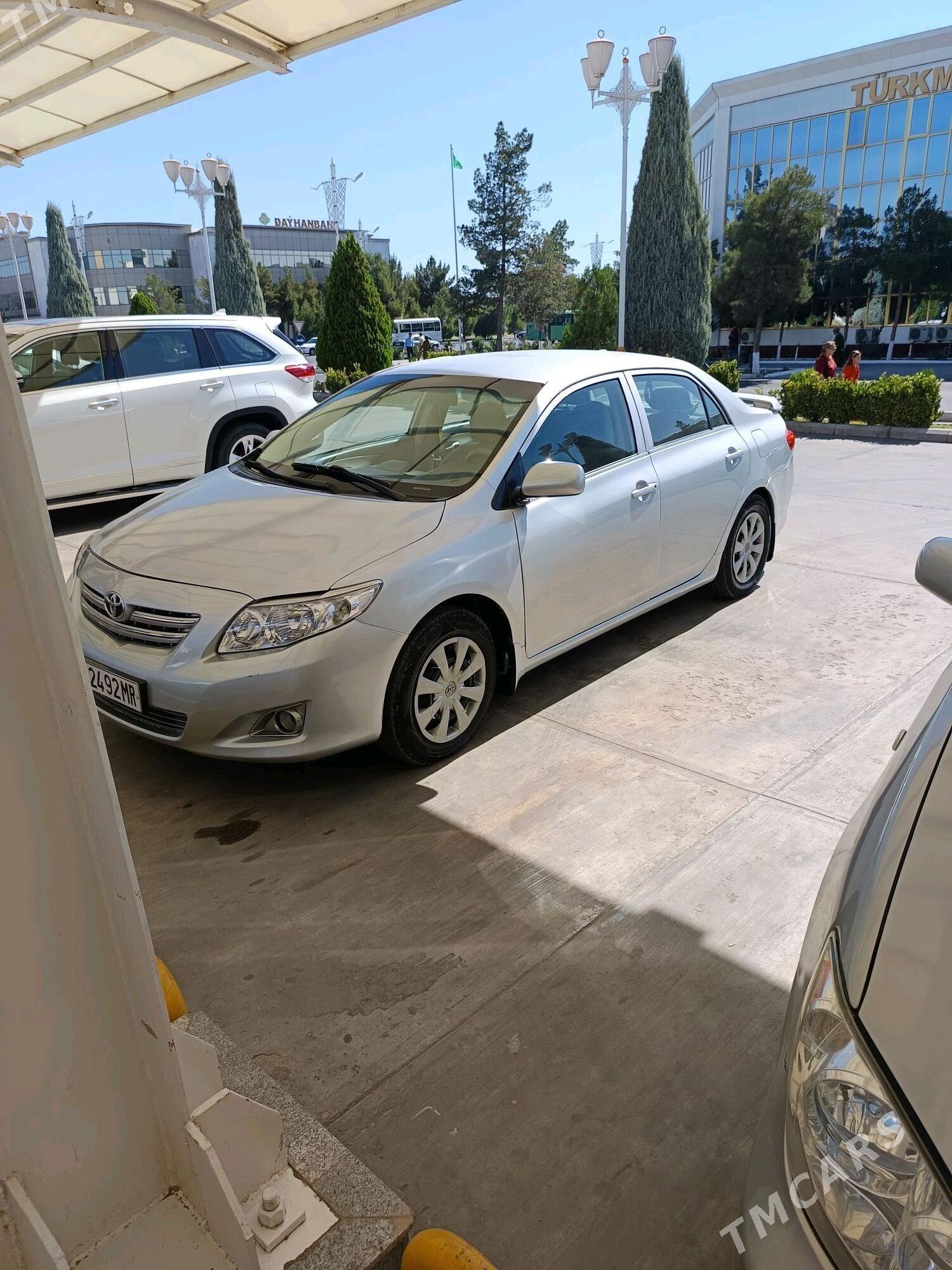 Toyota Corolla 2010 - 135 000 TMT - Мары - img 2