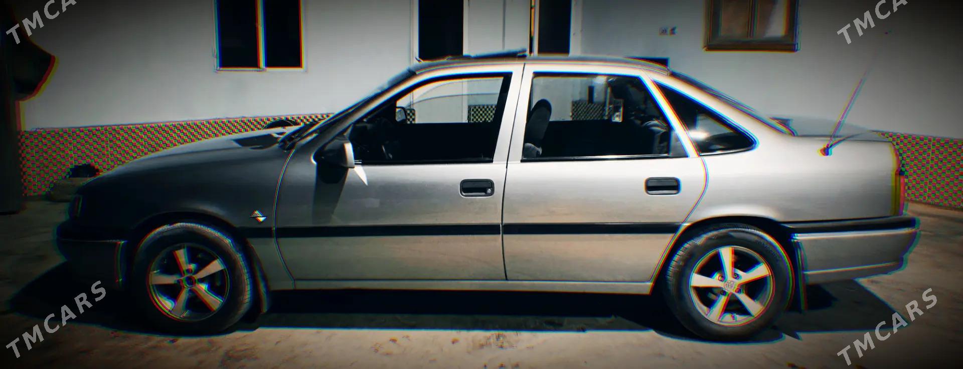 Opel Vectra 1995 - 70 000 TMT - Чарджоу - img 1