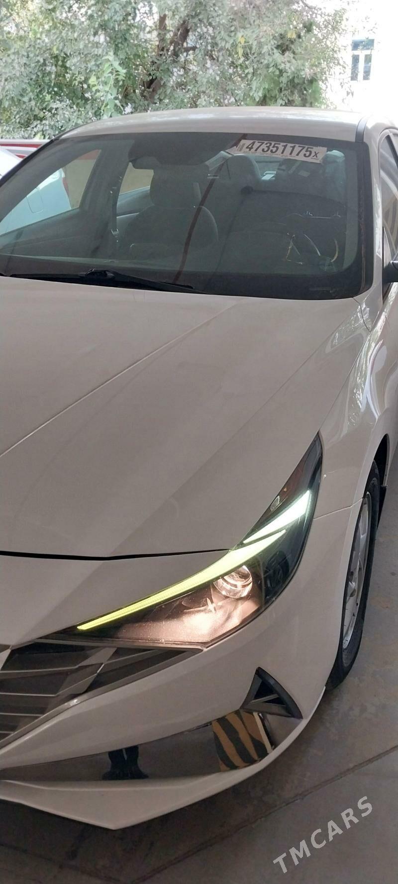 Hyundai Elantra 2022 - 255 000 TMT - Бузмеин - img 3