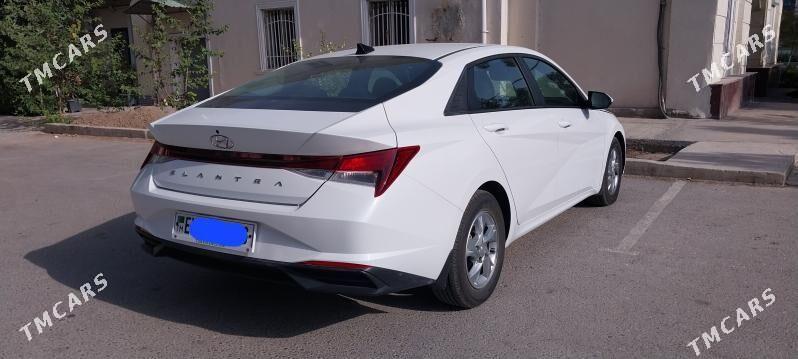 Hyundai Elantra 2022 - 255 000 TMT - Бузмеин - img 8