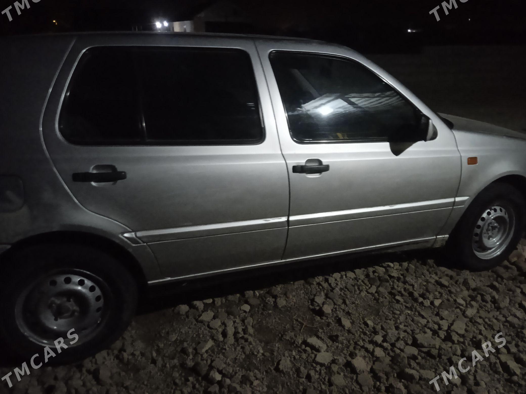 Volkswagen Golf 1993 - 25 000 TMT - Ак-Бугдайский этрап - img 3