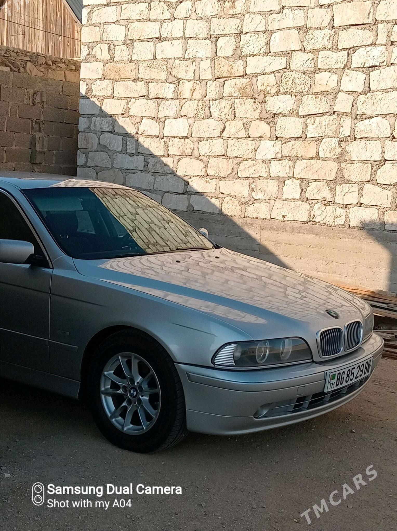 BMW 528 2001 - 140 000 TMT - Gumdag - img 4