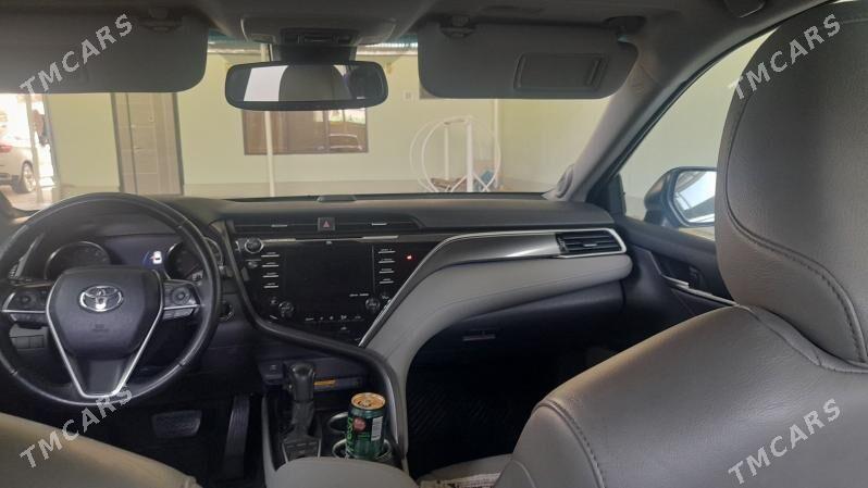 Toyota Camry 2018 - 350 000 TMT - Gökje - img 4