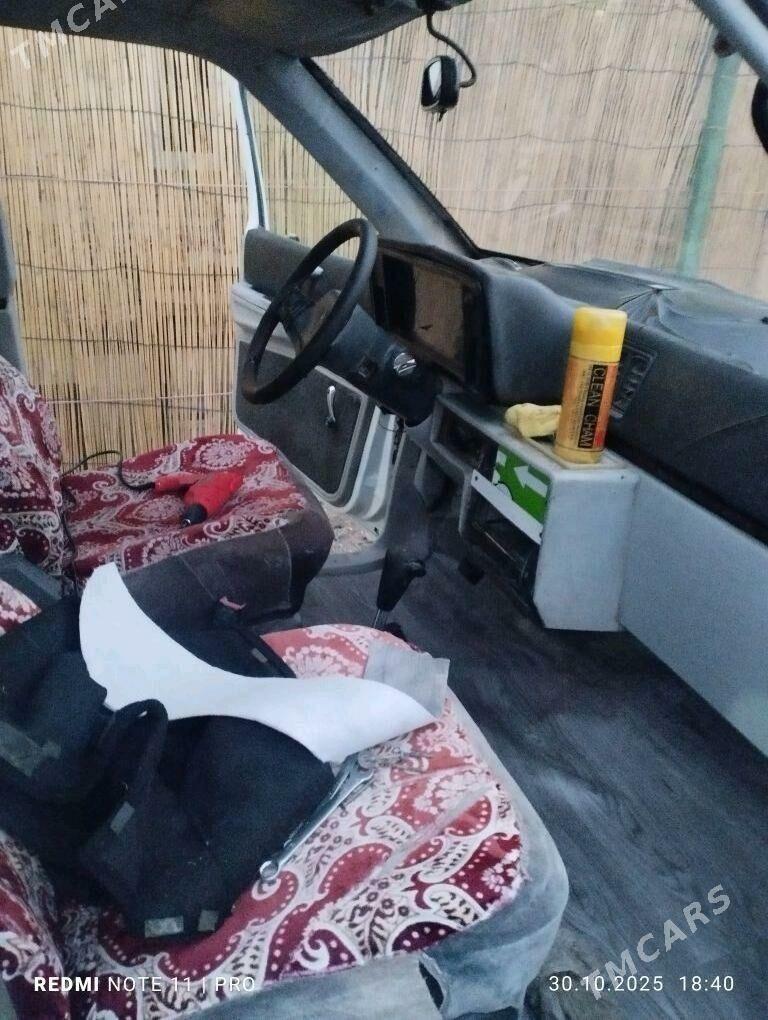 Toyota Sienna 1991 - 35 000 TMT - Туркменбаши - img 2