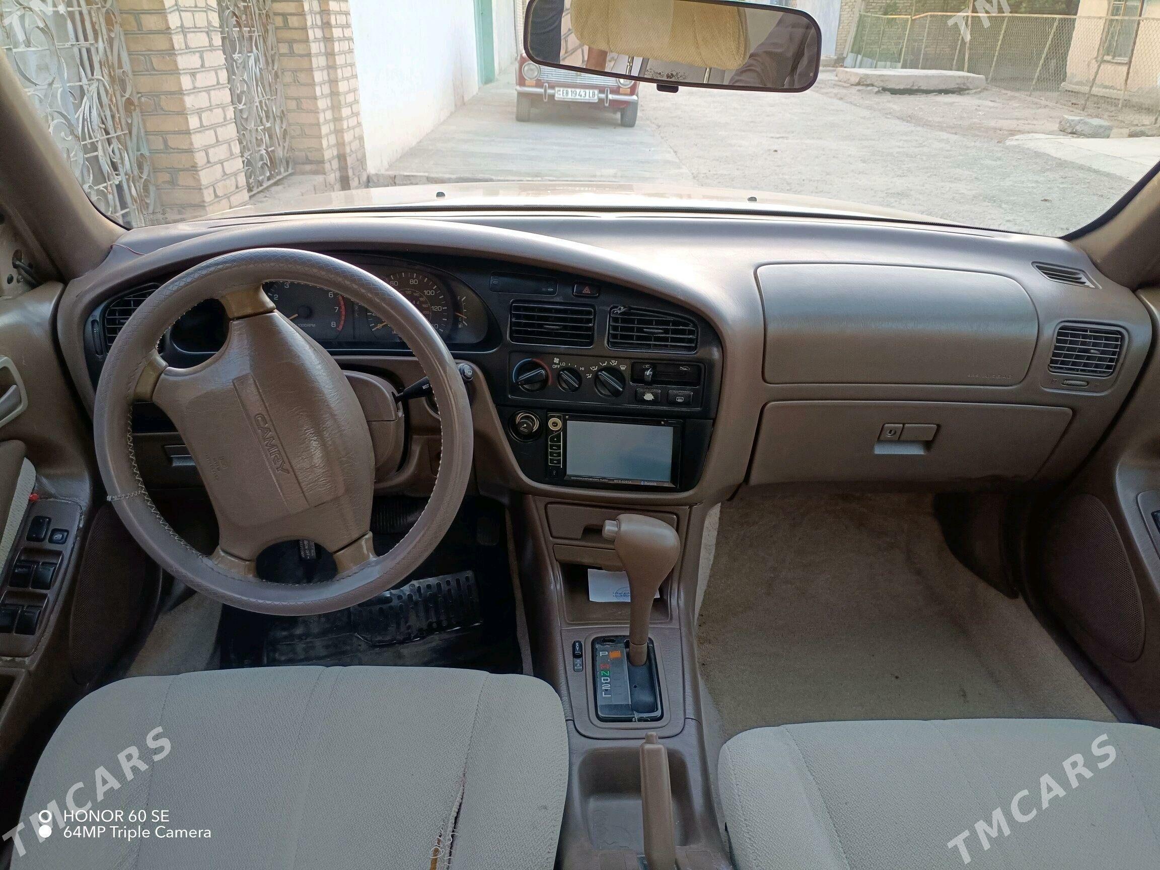 Toyota Camry 1996 - 95 000 TMT - Türkmenabat - img 4