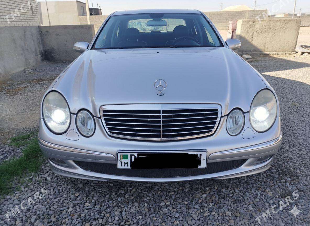 Mercedes-Benz E320 2003 - 170 000 TMT - Gyzylarbat - img 2