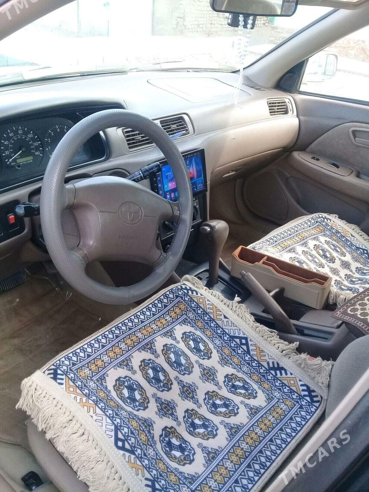 Toyota Camry 2000 - 200 000 TMT - Bäherden - img 3