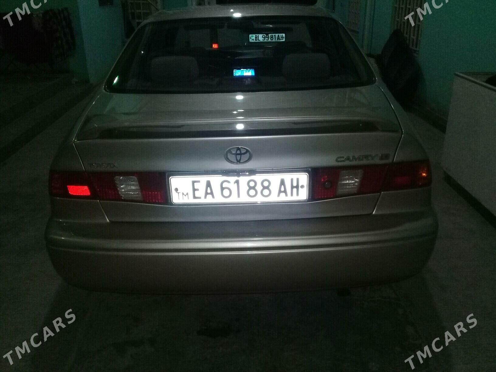 Toyota Camry 2000 - 200 000 TMT - Bäherden - img 5