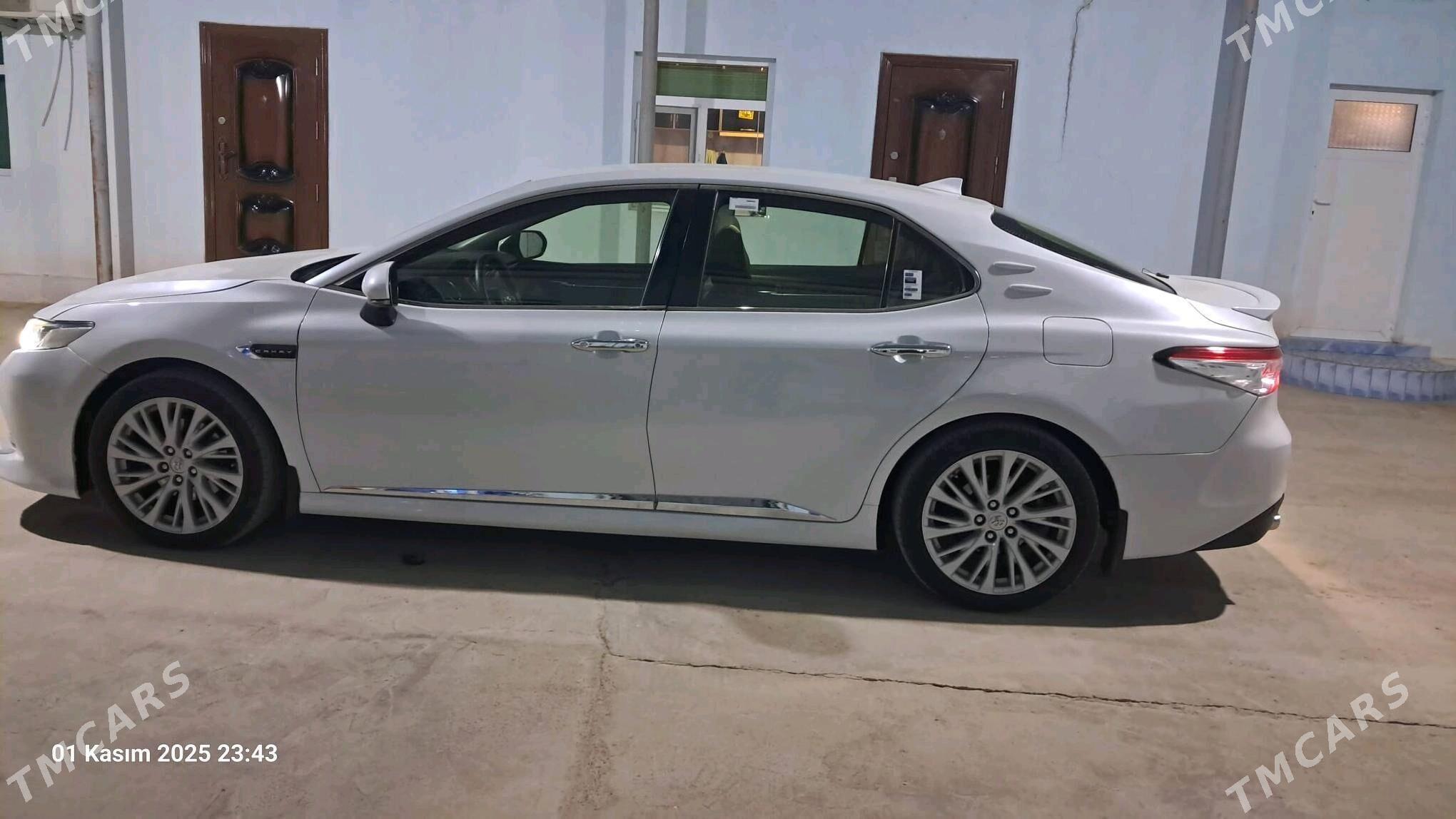 Toyota Camry Hybrid 2019 - 240 000 TMT - Gökdepe - img 6