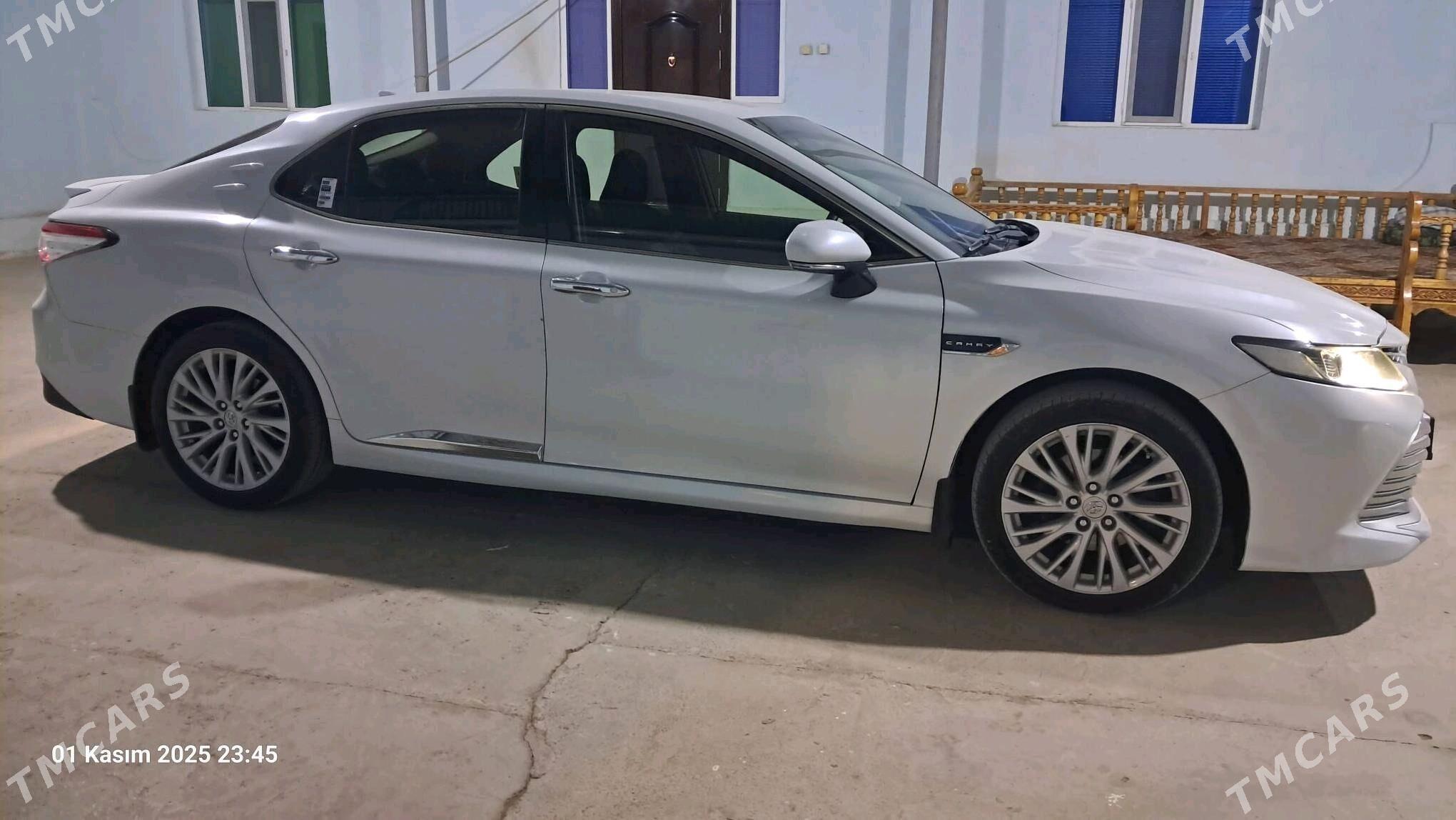 Toyota Camry Hybrid 2019 - 240 000 TMT - Gökdepe - img 7