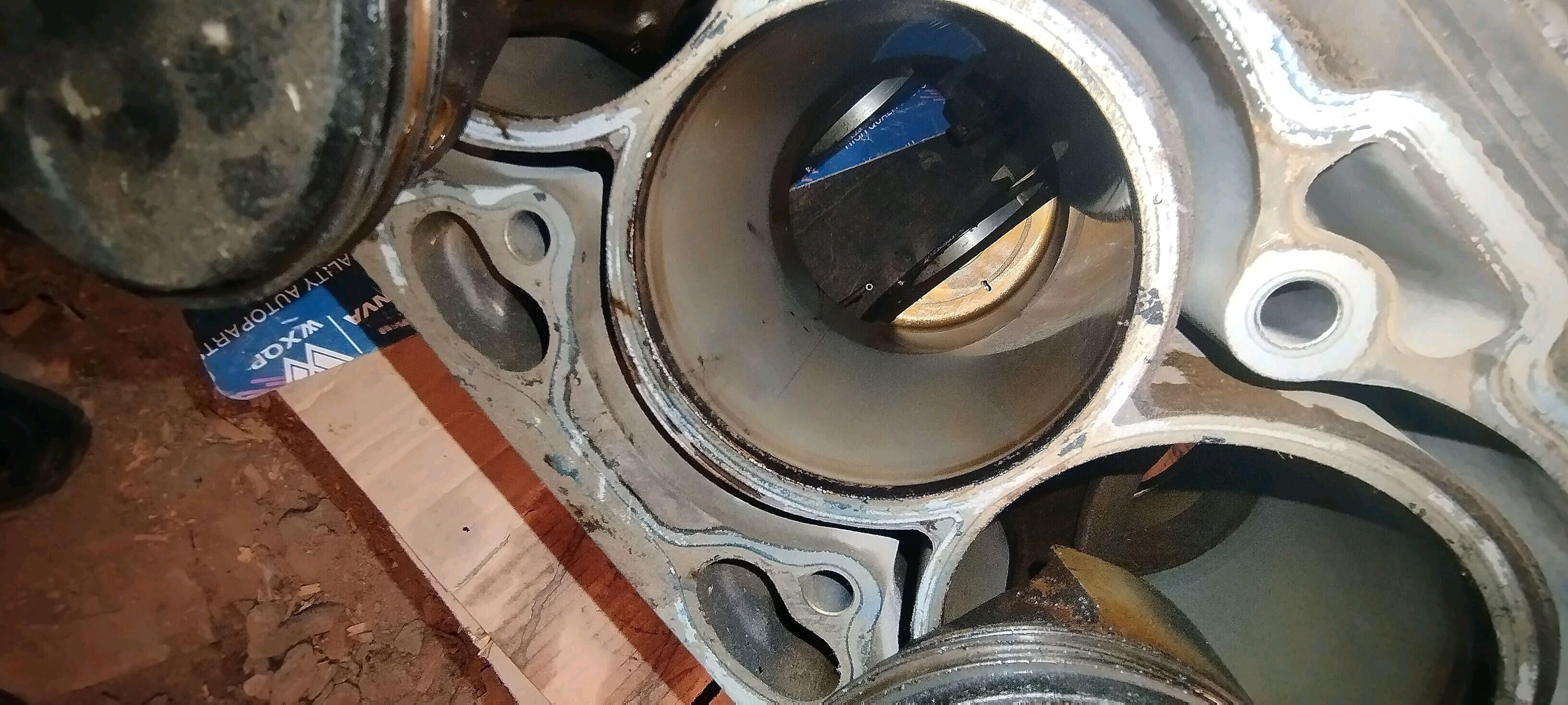 BMW 745 valvatronik blok porşe 2 500 TMT - Мары - img 3