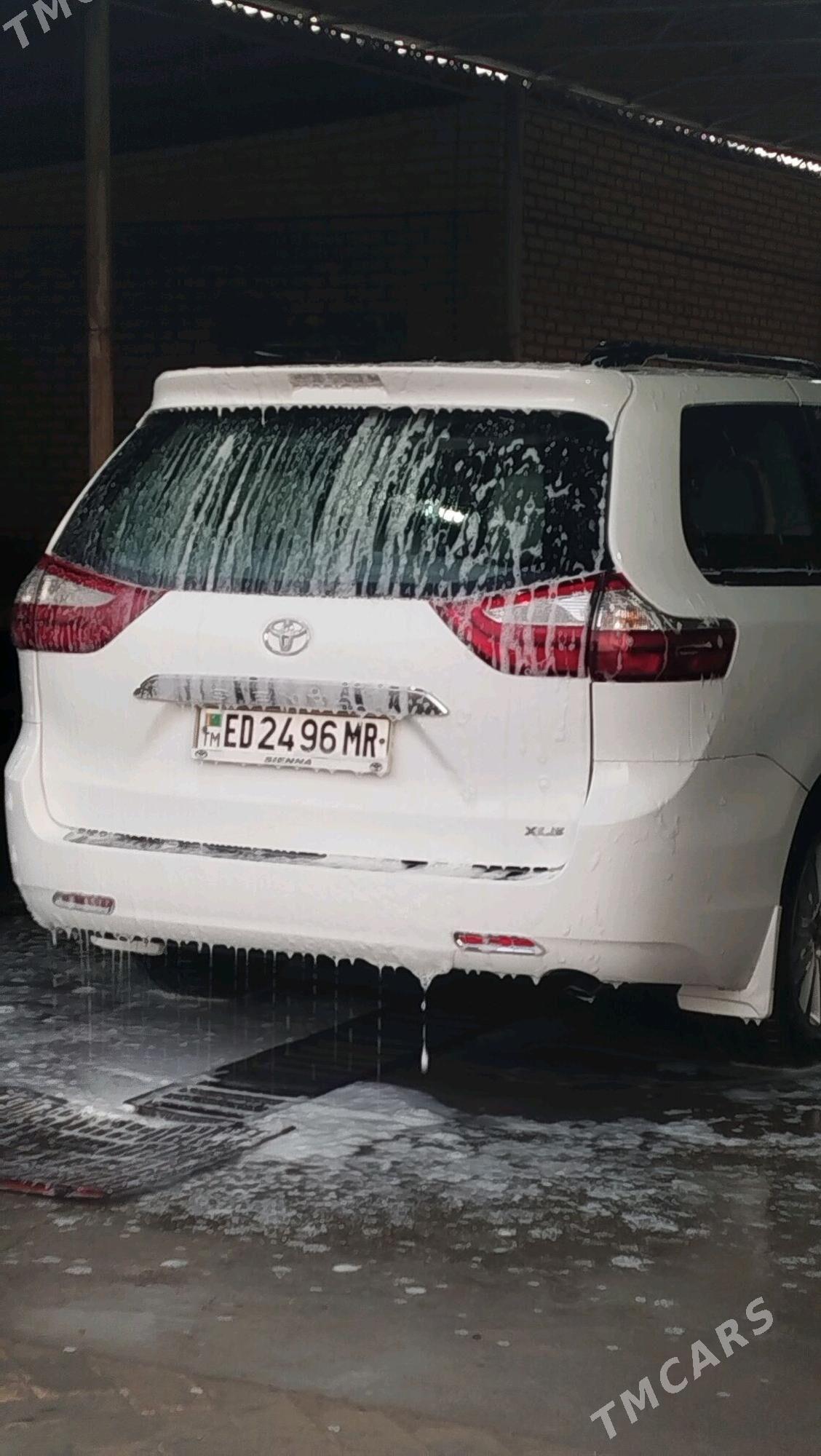 Toyota Sienna 2016 - 360 000 TMT - Türkmengala - img 5