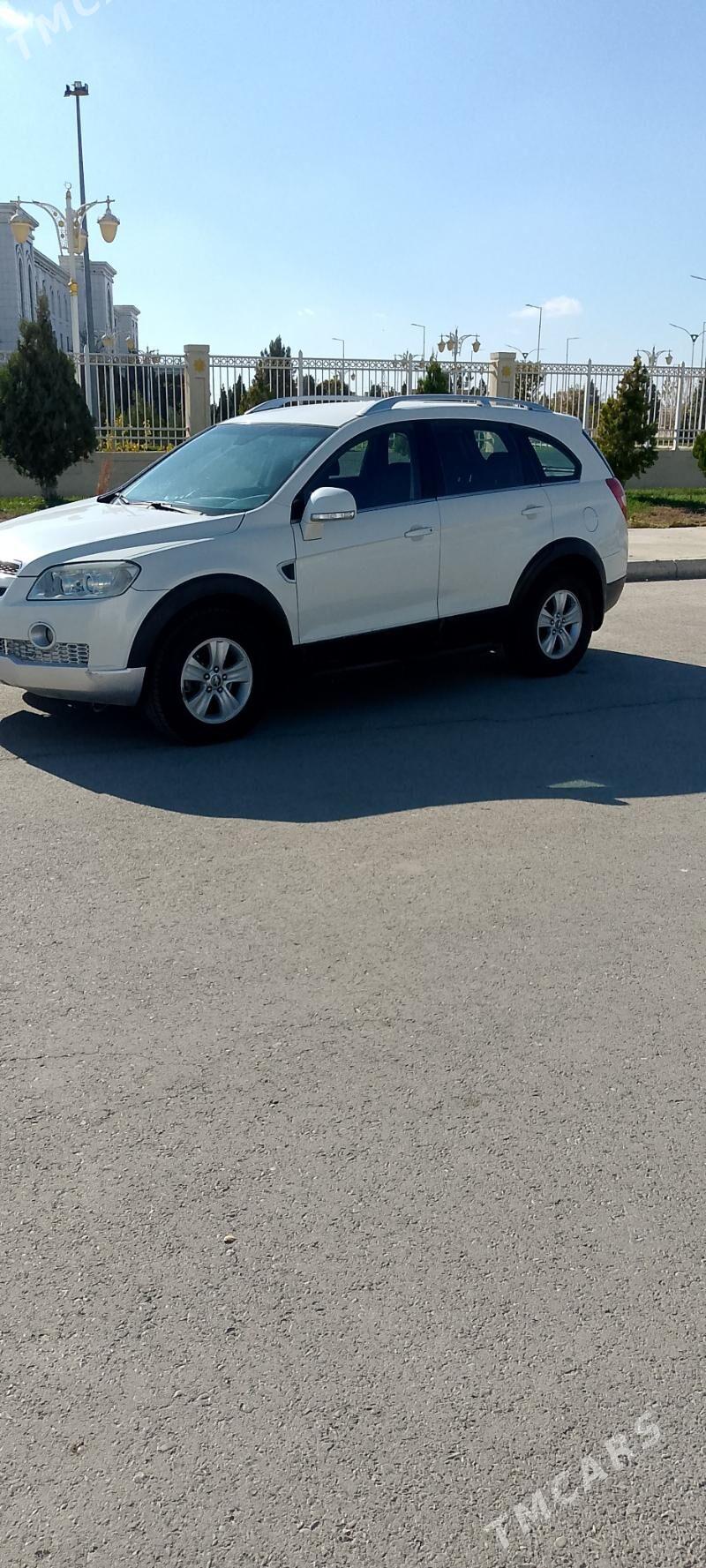 Chevrolet Captiva 2008 - 150 000 TMT - Дашогуз - img 3
