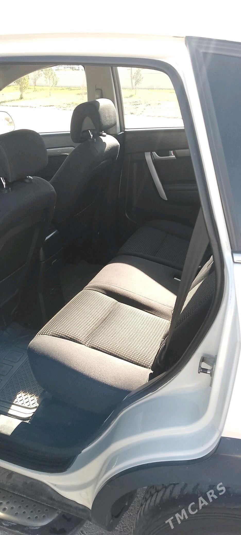 Chevrolet Captiva 2008 - 150 000 TMT - Дашогуз - img 8