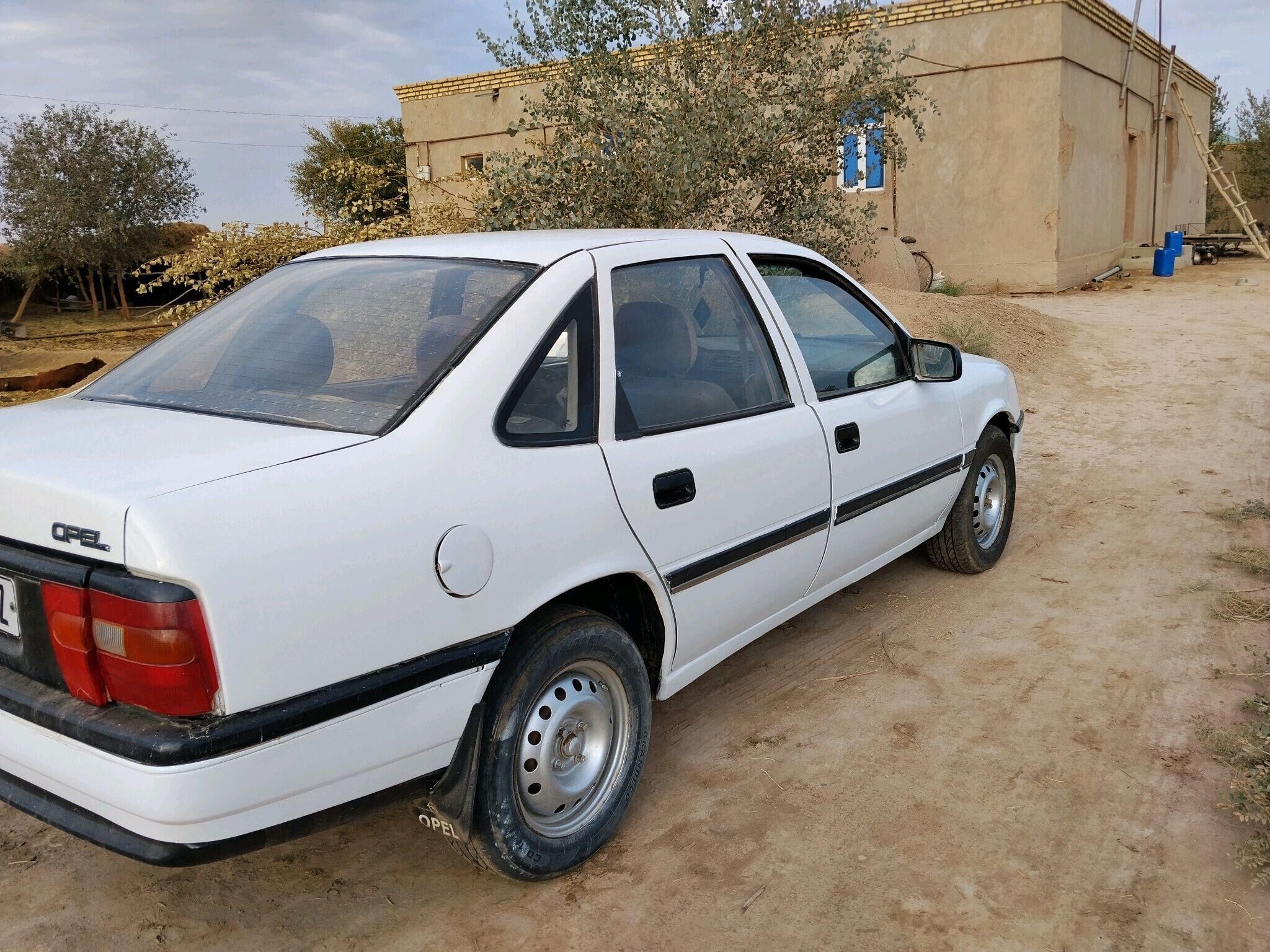 Opel Vectra 1990 - 35 000 TMT - Görogly (Tagta) - img 2