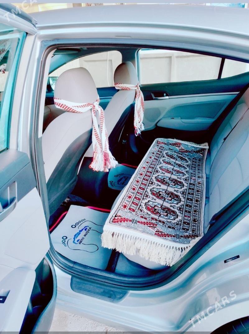 Hyundai Elantra 2020 - 225 000 TMT - Tejen - img 8