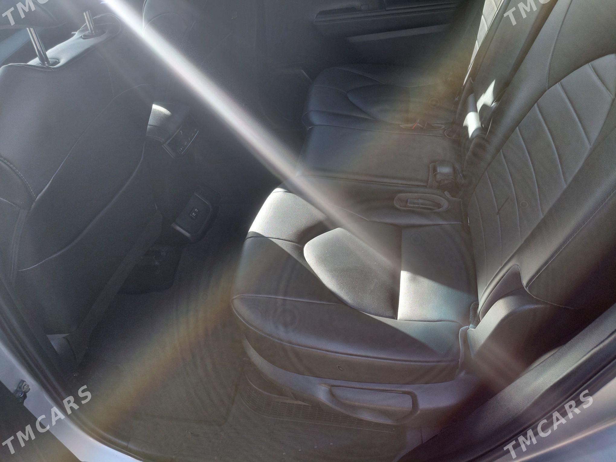 Toyota Highlander Hybrid 2021 - 530 000 TMT - Дашогуз - img 5