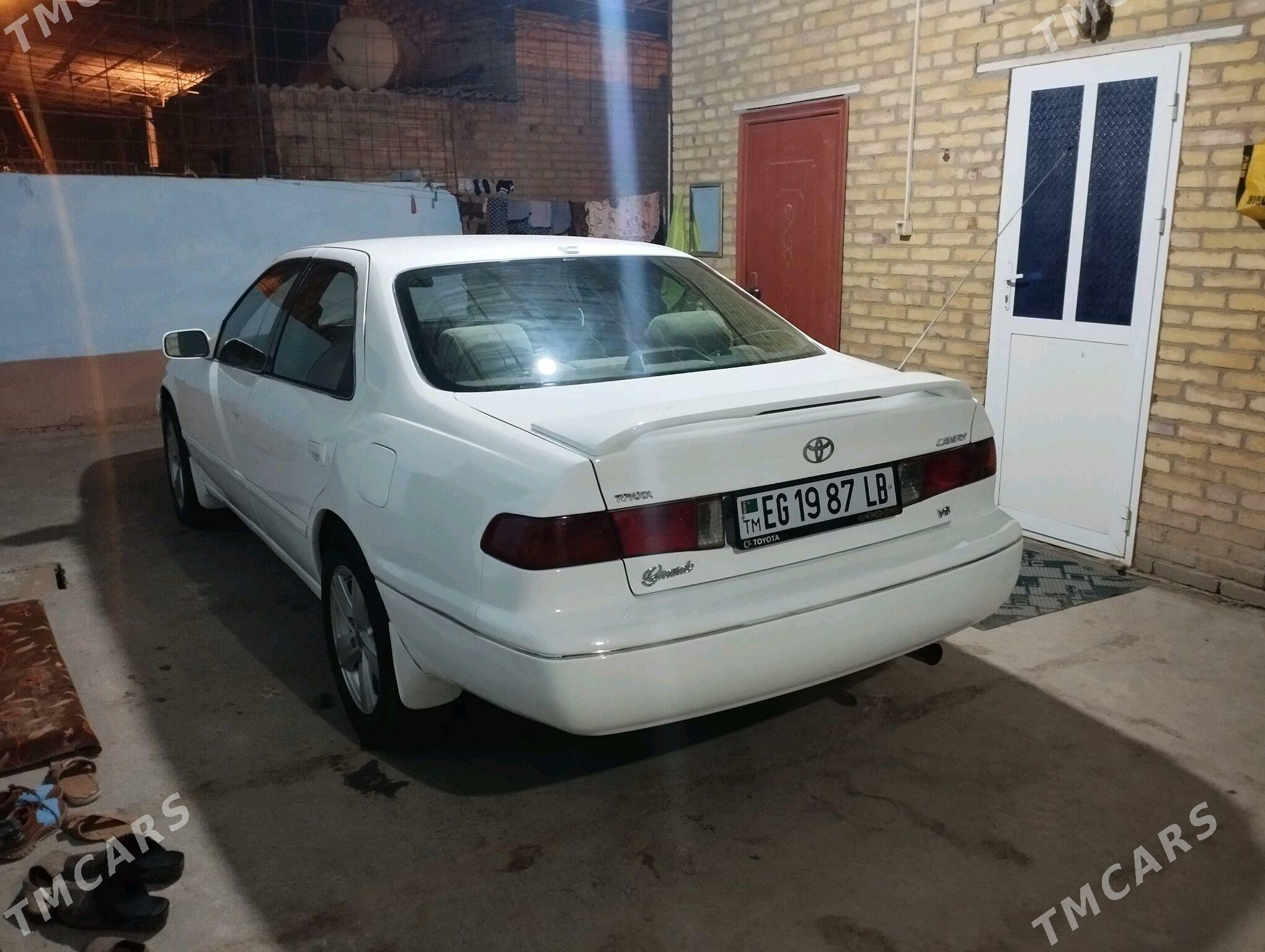 Toyota Camry 2000 - 130 000 TMT - Туркменабат - img 5