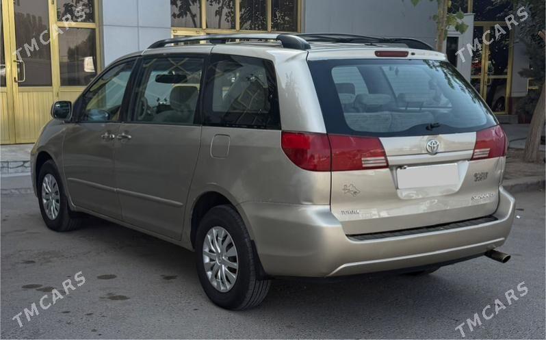Toyota Sienna 2004 - 210 000 TMT - Мары - img 4