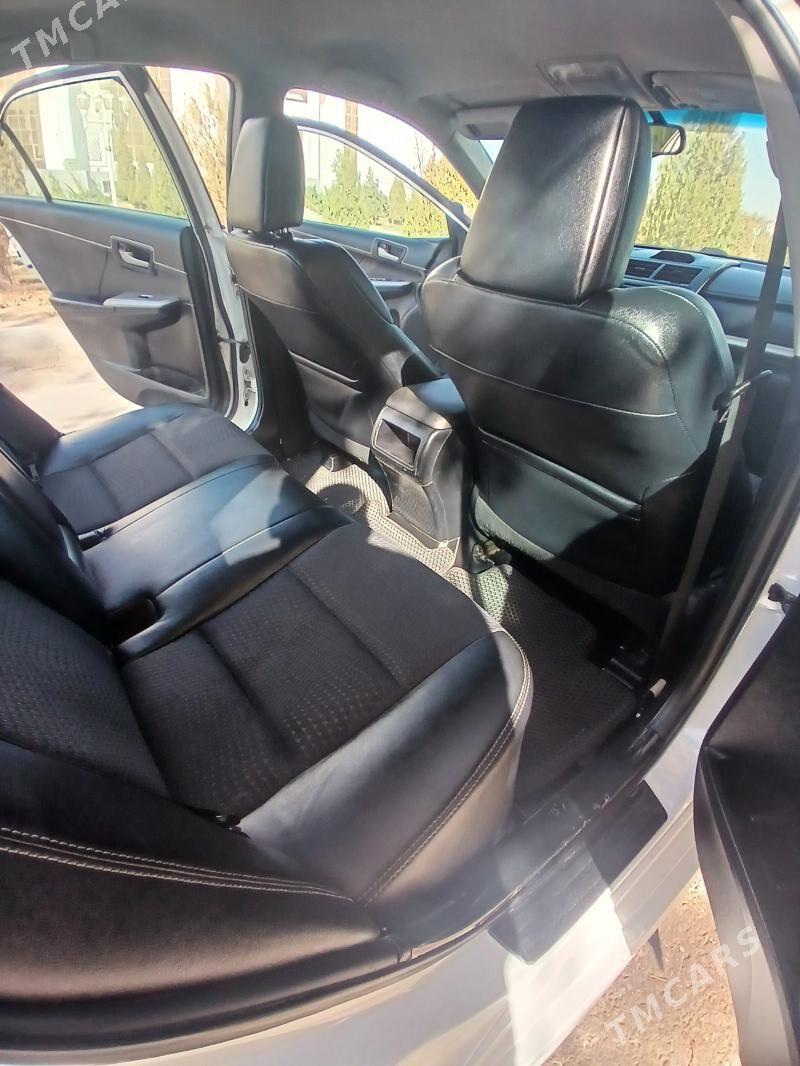 Toyota Camry 2012 - 250 000 TMT - Дашогуз - img 9