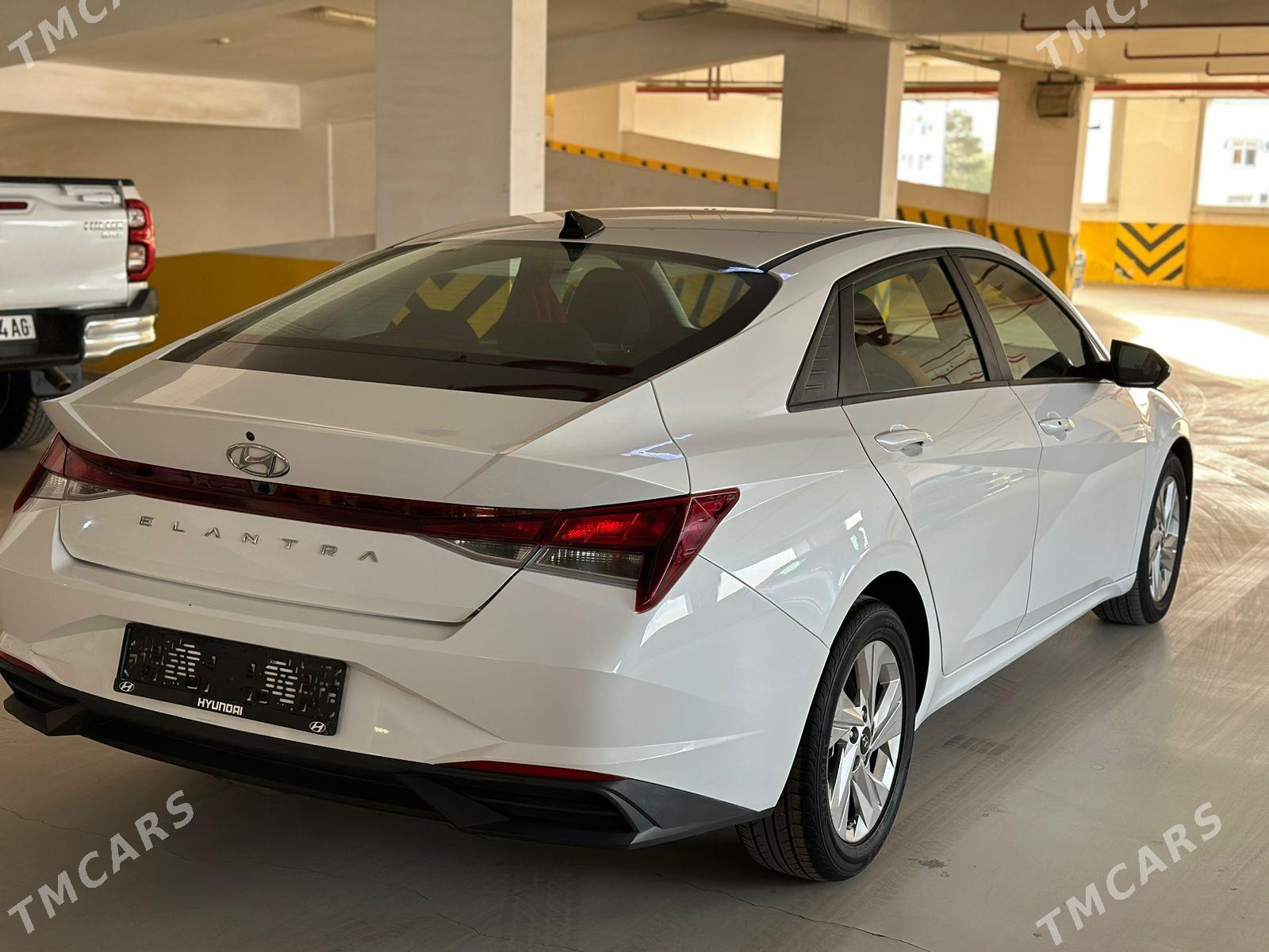Hyundai Elantra 2022 - 235 000 TMT - Aşgabat - img 4