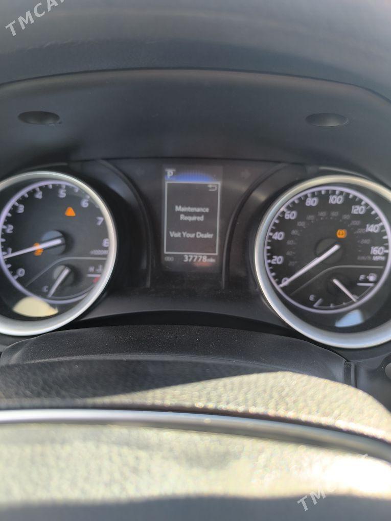 Toyota Camry 2021 - 290 000 TMT - Büzmeýin - img 7