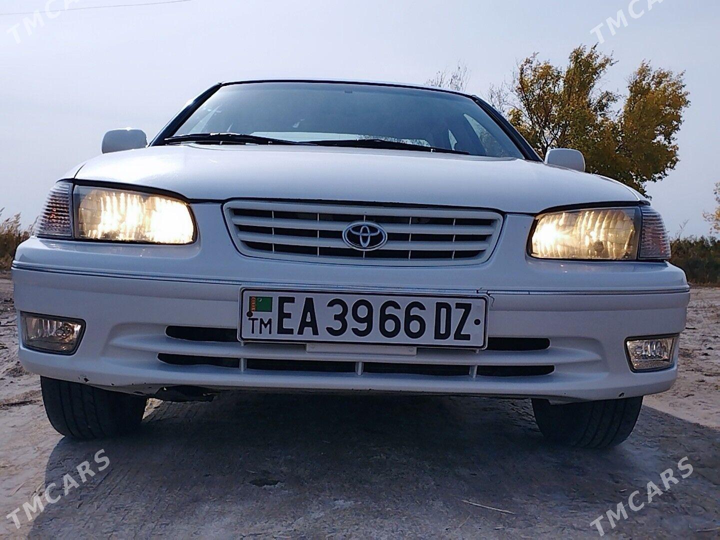 Toyota Camry 2000 - 138 000 TMT - Кёнеургенч - img 2